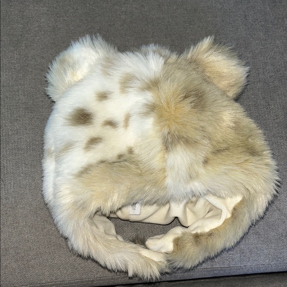 RH Luxe Faux Fur Snow Leopard Baby Hood Hat Size 0-12 Months - Picture 1 of 5